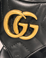 Load image into Gallery viewer, Gucci Marmont Black Thong Sandals