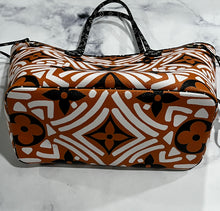 Load image into Gallery viewer, Louis Vuitton Monogram Crafty Neverfull Tote