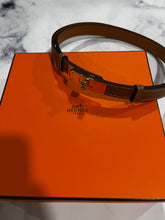 Load image into Gallery viewer, Hermes Kelly Gold Leather Belt