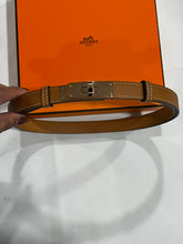 Load image into Gallery viewer, Hermes Kelly Gold Leather Belt