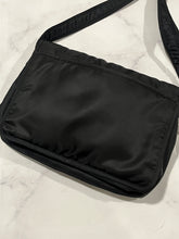 Load image into Gallery viewer, Saint Laurent YSL Black Nylon Unisex Niki Messenger Bag