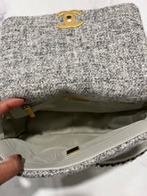 Load image into Gallery viewer, Chanel 21A Medium Tweed Crossbody Bag