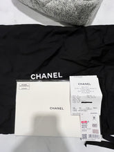 Load image into Gallery viewer, Chanel 21A Medium Tweed Crossbody Bag