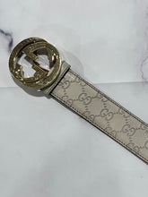 Load image into Gallery viewer, Gucci White/Lt Gray GG Leather Belt