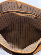 Load image into Gallery viewer, Louis Vuitton Delightful MM Shoulder Bag
