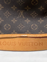Load image into Gallery viewer, Louis Vuitton Delightful MM Shoulder Bag