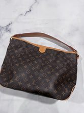 Load image into Gallery viewer, Louis Vuitton Delightful MM Shoulder Bag