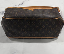 Load image into Gallery viewer, Louis Vuitton Delightful MM Shoulder Bag