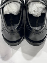 Load image into Gallery viewer, Alexander McQueen Black Loafers