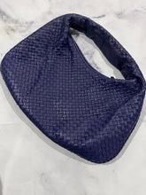 Load image into Gallery viewer, Bottega Veneta Leather Purple Hobo Bag