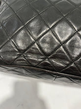 Load image into Gallery viewer, Chanel 1991-94 Lambskin Vintage Camera Crossbody Bag