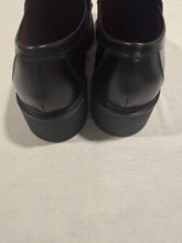 Load image into Gallery viewer, Gucci Horsebit Black Leather Round Toe Loafers