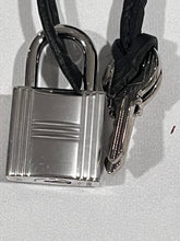 Load image into Gallery viewer, Hermes Unisex 30 Togo Black Leather Birkin