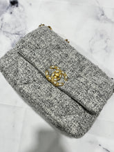Load image into Gallery viewer, Chanel 21A Medium Tweed Crossbody Bag