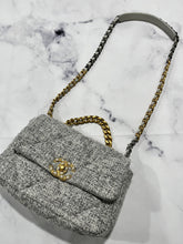 Load image into Gallery viewer, Chanel 21A Medium Tweed Crossbody Bag