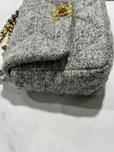 Load image into Gallery viewer, Chanel 21A Medium Tweed Crossbody Bag