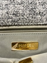 Load image into Gallery viewer, Chanel 21A Medium Tweed Crossbody Bag