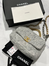Load image into Gallery viewer, Chanel 21A Medium Tweed Crossbody Bag