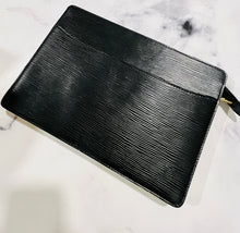 Load image into Gallery viewer, Louis Vuitton Black Epi Leather Document Case