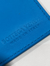 Load image into Gallery viewer, Bottega Veneta Small Leather Pool Arco Tote with Pouch