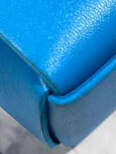 Load image into Gallery viewer, Bottega Veneta Small Leather Pool Arco Tote with Pouch