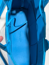 Load image into Gallery viewer, Bottega Veneta Small Leather Pool Arco Tote with Pouch