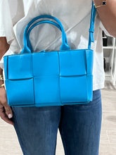 Load image into Gallery viewer, Bottega Veneta Small Leather Pool Arco Tote with Pouch