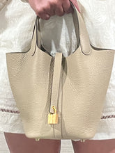 Load image into Gallery viewer, Hermes Picotin Lock 18 Clemence Handbag Trench