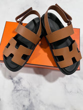 Load image into Gallery viewer, Hermes Genius Natural Sandals