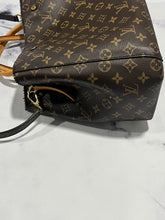Load image into Gallery viewer, Louis Vuitton Monogram Canvas Montaigne GM Handbag