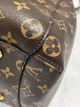Load image into Gallery viewer, Louis Vuitton Monogram Canvas Montaigne GM Handbag