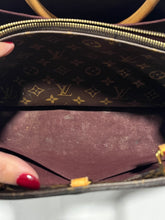 Load image into Gallery viewer, Louis Vuitton Monogram Canvas Montaigne GM Handbag
