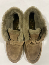 Load image into Gallery viewer, Alexandre Birman Shearling Etoupe Booties
