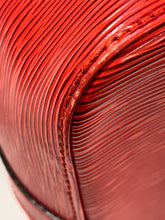 Load image into Gallery viewer, Louis Vuitton Vintage Epi Leather Bucket Hobo Bag