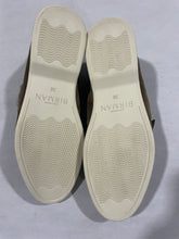 Load image into Gallery viewer, Alexandre Birman Shearling Etoupe Booties
