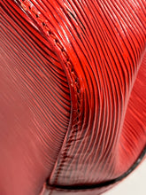 Load image into Gallery viewer, Louis Vuitton Vintage Epi Leather Bucket Hobo Bag