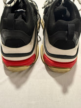 Load image into Gallery viewer, Balenciaga Black Trainer Sneaker