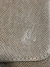 Load image into Gallery viewer, Louis Vuitton Brown Messenger Crossbody Bag