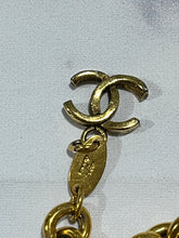Load image into Gallery viewer, Chanel 1984 Gold Chain Belt