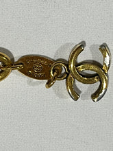 Load image into Gallery viewer, Chanel 1984 Gold Chain Belt