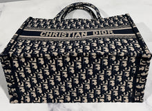 Load image into Gallery viewer, Dior Navy Oblique Medium Book Tote