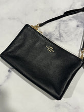 Load image into Gallery viewer, Coach Black Pebbled Leather Crossbody