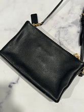 Load image into Gallery viewer, Coach Black Pebbled Leather Crossbody