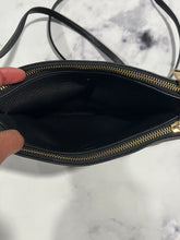 Load image into Gallery viewer, Coach Black Pebbled Leather Crossbody