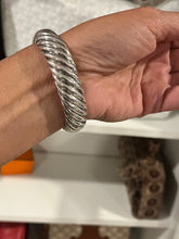 Load image into Gallery viewer, David Yurman Sterling Silver 18Kt Onyx Waverly Cuff