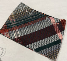 Load image into Gallery viewer, Missoni Houndstooth Wool Blend Mini Skirt