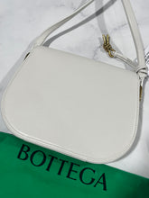 Load image into Gallery viewer, Bottega Veneta Desiree Chalk Large Crossbody