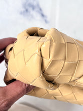 Load image into Gallery viewer, Bottega Veneta Mini Jodie