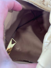 Load image into Gallery viewer, Bottega Veneta Mini Jodie