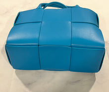 Load image into Gallery viewer, Bottega Veneta Leather Pool Arco Tote with Pouch